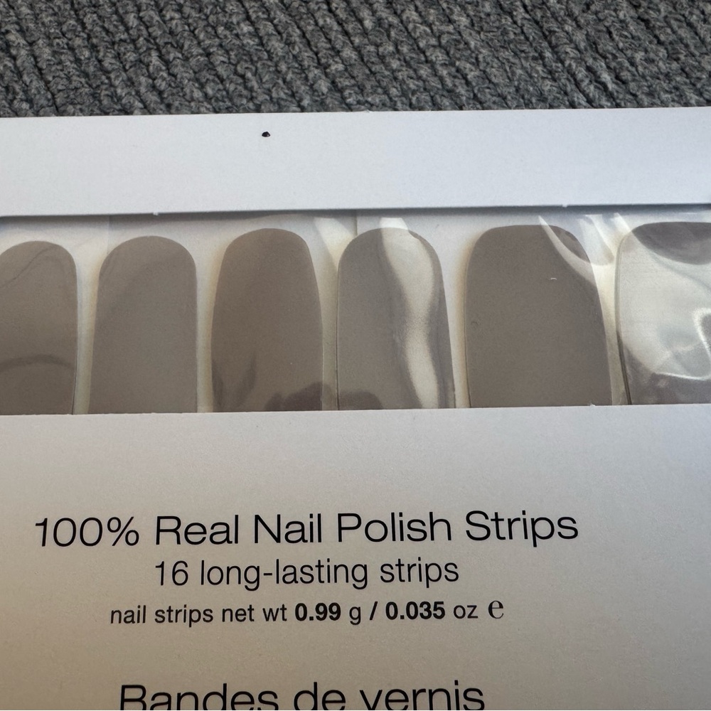 Color Street Nail Polish Strips - Amazing Greige, Macaron, Beijing Beauty - Picture 3 of 5